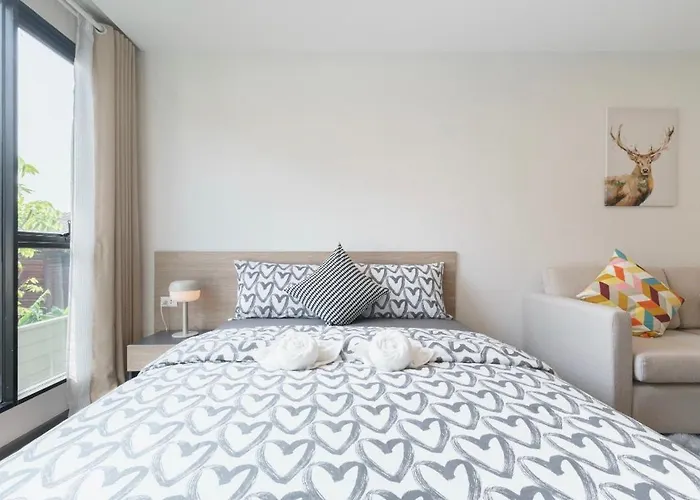 Sathon-charoen Nakhon Apartment *