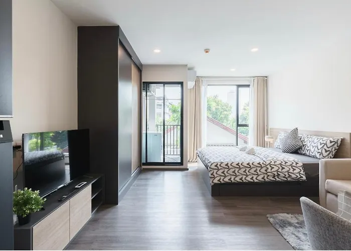 Apartment Sathon-charoen Nakhon Bangkok