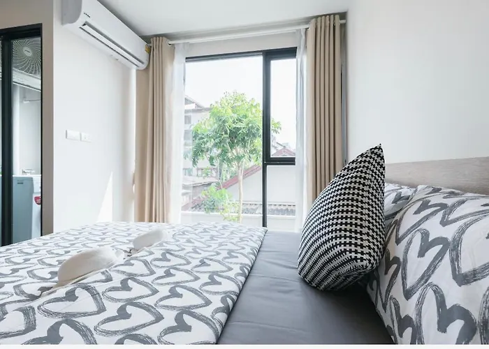 Sathon-charoen Nakhon Apartment *